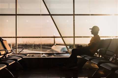 Great Ways To Entertain Yourself During Long Waits In The Airport