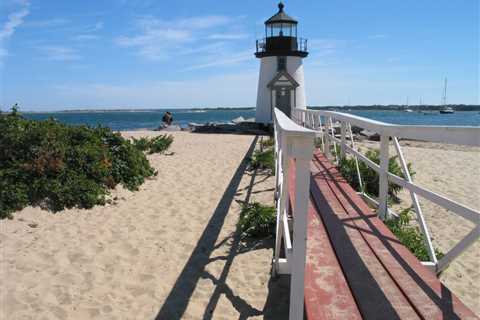 Romance &amp; Charm: Nantucket Getaway for Couples