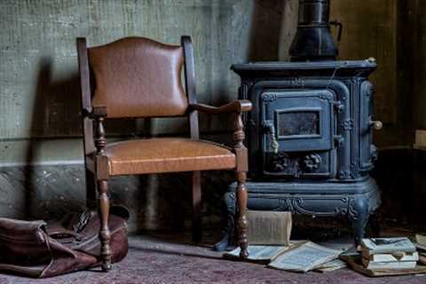 8 Ways To Get Rid of Your Old Furniture Before Moving: Freeing Up Space | MyProMovers
