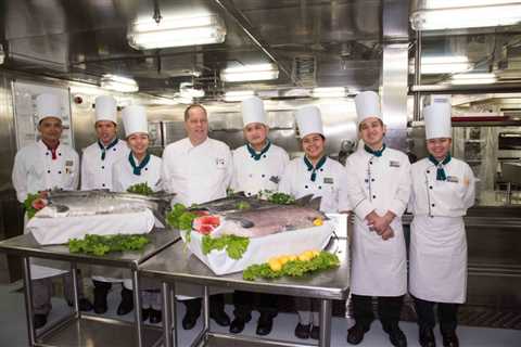 Holland America Introduces New Alaska Seafood Menu Items