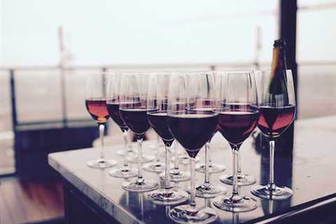 6 Food and Drink Pairings for Entertaining