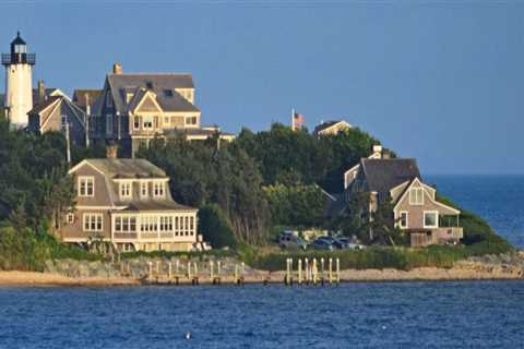 Are there actual vineyards on martha's vineyard?