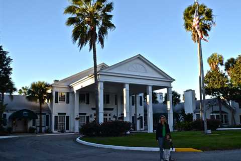 Plantation Inn Restaurant in Crystal River, Fl – Fine Dining and Luxury Resort