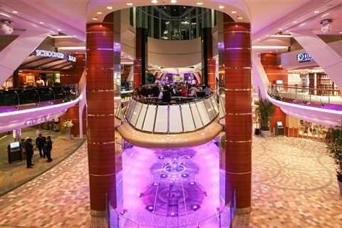 15 best cruise ship bars