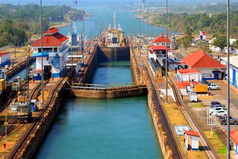 Exploring the Panama Canal: A Guide to the Best Ways to Tour