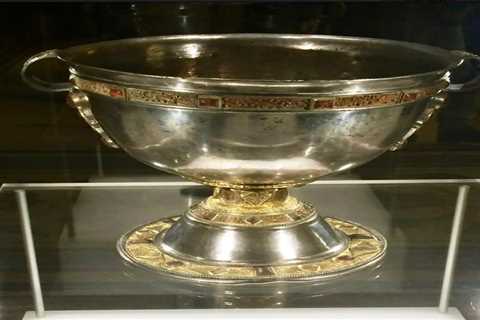 #OTD in 1980 – The Derrynaflan Chalice and other ancient silver and bronze pre-Christian..