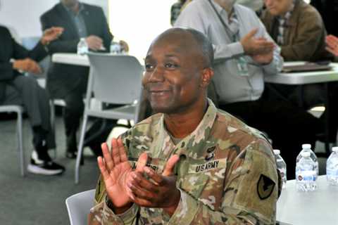 Fort Hamilton C.O. gets warm welcome at Il Centro