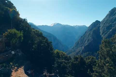 The 7 Benefits of Mountaineering