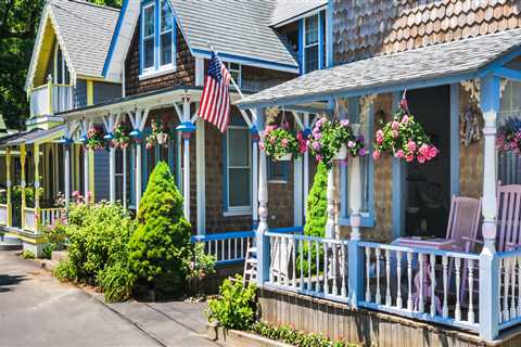 Do people call martha's vineyard the vineyard?