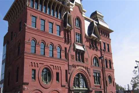 Exploring Baltimore's Historic Sites with Audio Tours