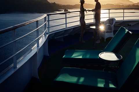 Explore the Panama Canal with Sunrise Tours