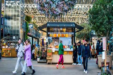 Exploring Old Spitalfields Market in London