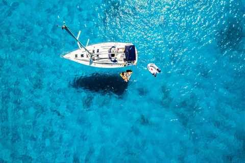 Experience Chicago’s Beautiful Waters: Boat Charters for Every Occasion