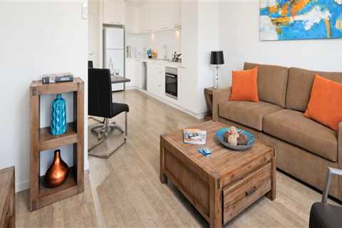 Exploring Short Stay Apartments in Melbourne: Parking Facilities and Garages