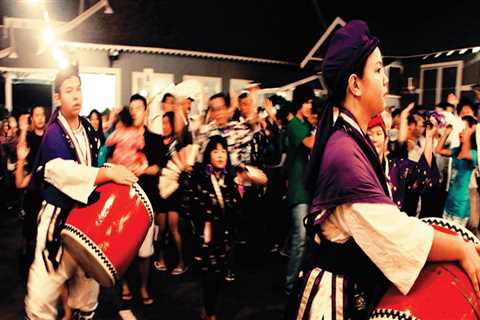 Exploring the Cultural Differences Between Japan and Hawaii