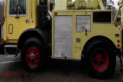 Can Commercial Trucks Use the Lincoln Tunnel?