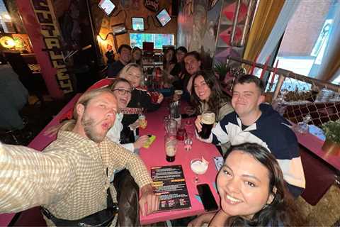 From solo traveller to social butterfly: how to make friends on the road