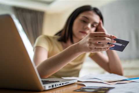 How to manage debt with a balance transfer credit card