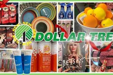 HUGE Dollar Tree Christmas Shop With Me Vlog!! Name Brand Gifts for $1.25!! Christmas Decor/Wrapping