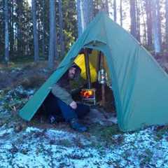 Winter Storm Hot Tent - Camping and Bushcraft - Stone Baked Pizza - 3 Days Hike