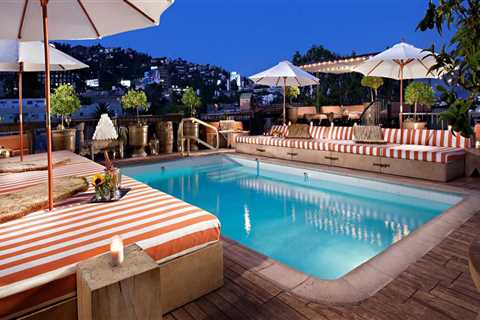 Hotels in Los Angeles County, CA: A Guide to Shuttle Services