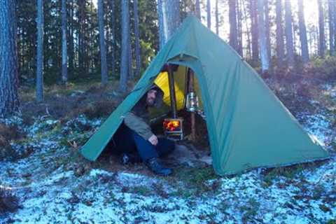 Winter Storm Hot Tent - Camping and Bushcraft - Stone Baked Pizza - 3 Days Hike