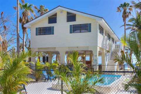 Kayaking Paradise in Marathon, FL | 4 Bedrooms | Sleeps 8