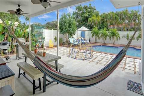 The Rise of Vacation Rentals in Hollywood, FL with Easy Access to Public Transportation