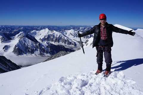 Mountain climbing safety tips - Discover Altai
