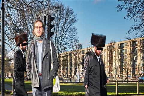 Exploring the Jewish Community in London: An Overview of its Main Religious Institutions